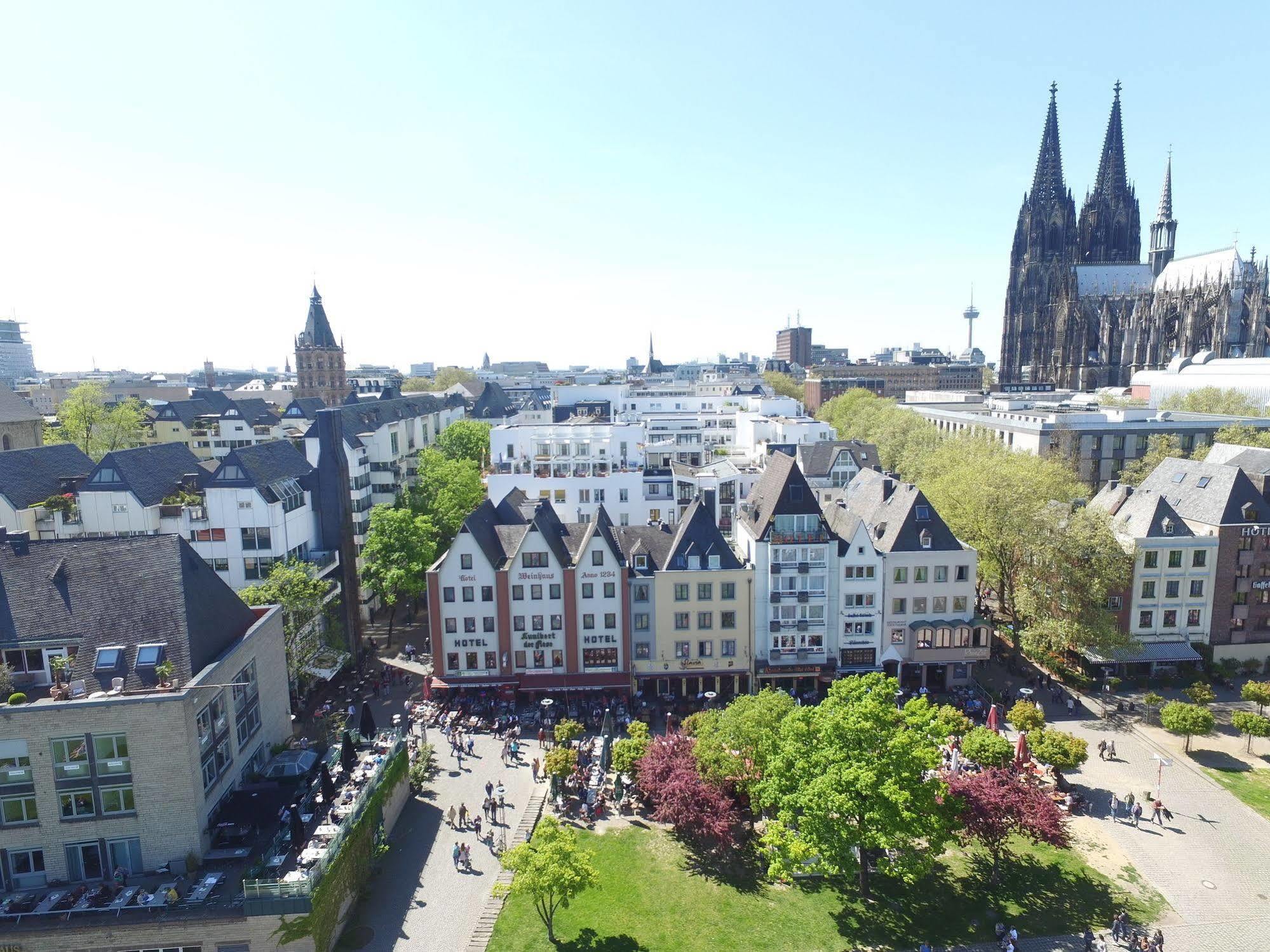 Hotel Kunibert Der Fiese Köln Exteriör bild